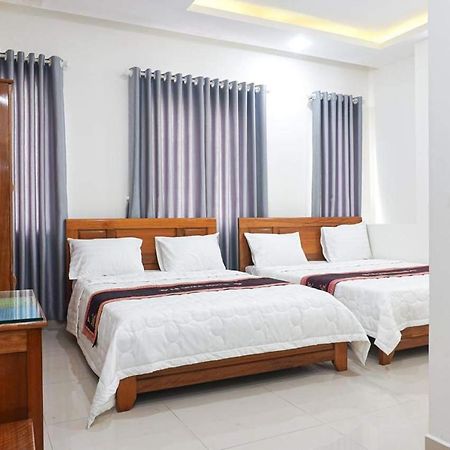 Le Quan Hotel Дананг Екстериор снимка